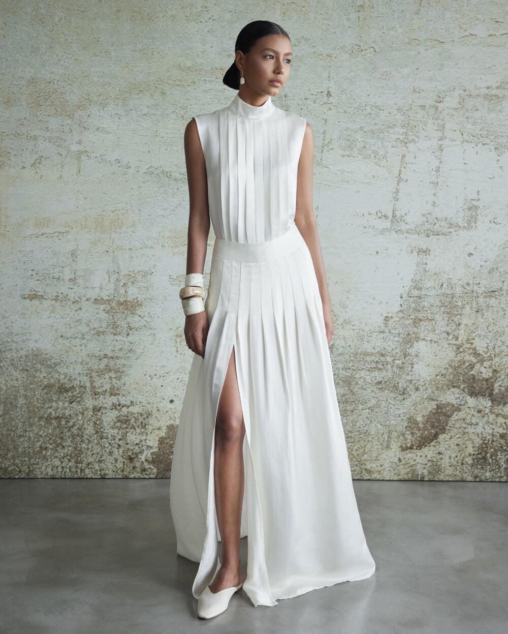 Elegant Pleated White Maxi Dress With High Slit