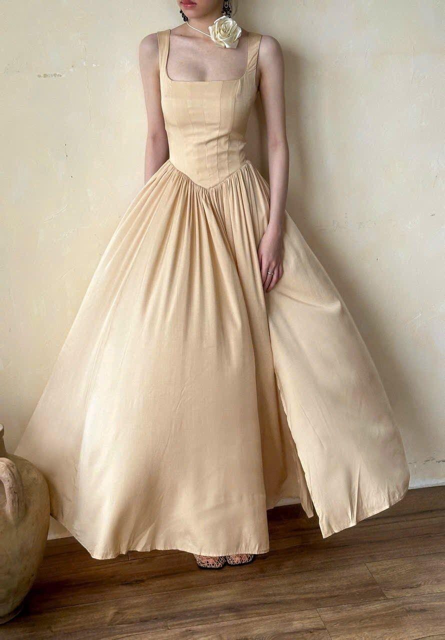 Renaissance Corset Dress Elizabeth Vintage Gown Romantic Bridal