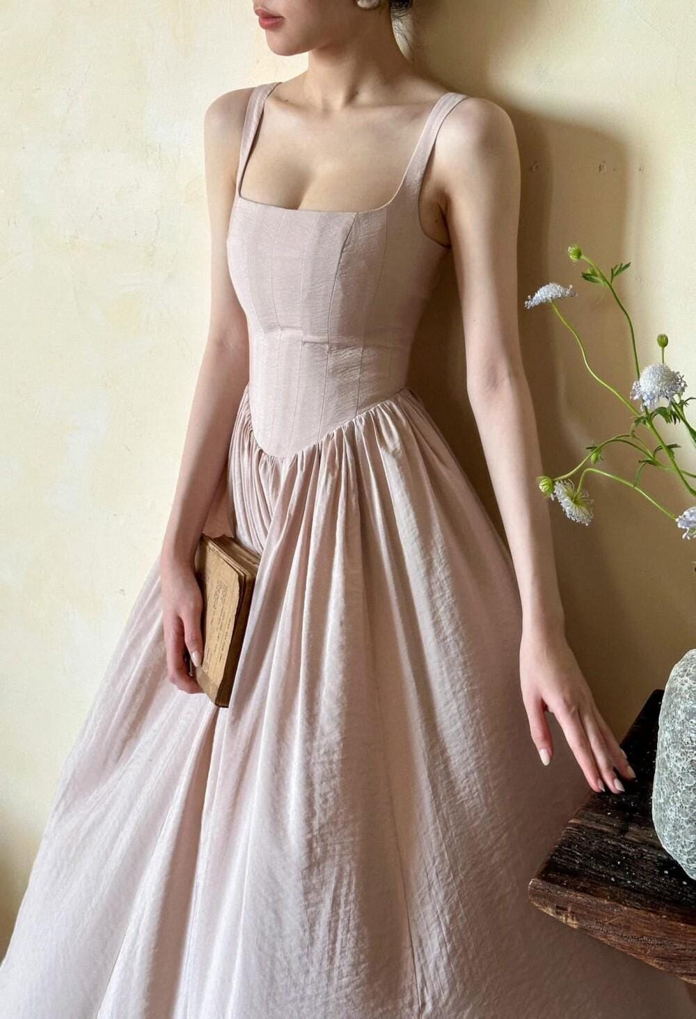 Renaissance Corset Dress Elizabeth Vintage Gown Romantic Bridal